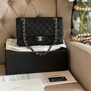 ❌SOLD❌Chanel Classic Medium Flap in black caviar Shw Holo19